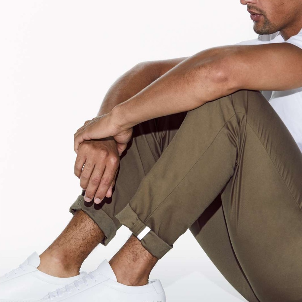 Lululemon Mens 38x30 Commission Old Style Chino Dark Olive Pants